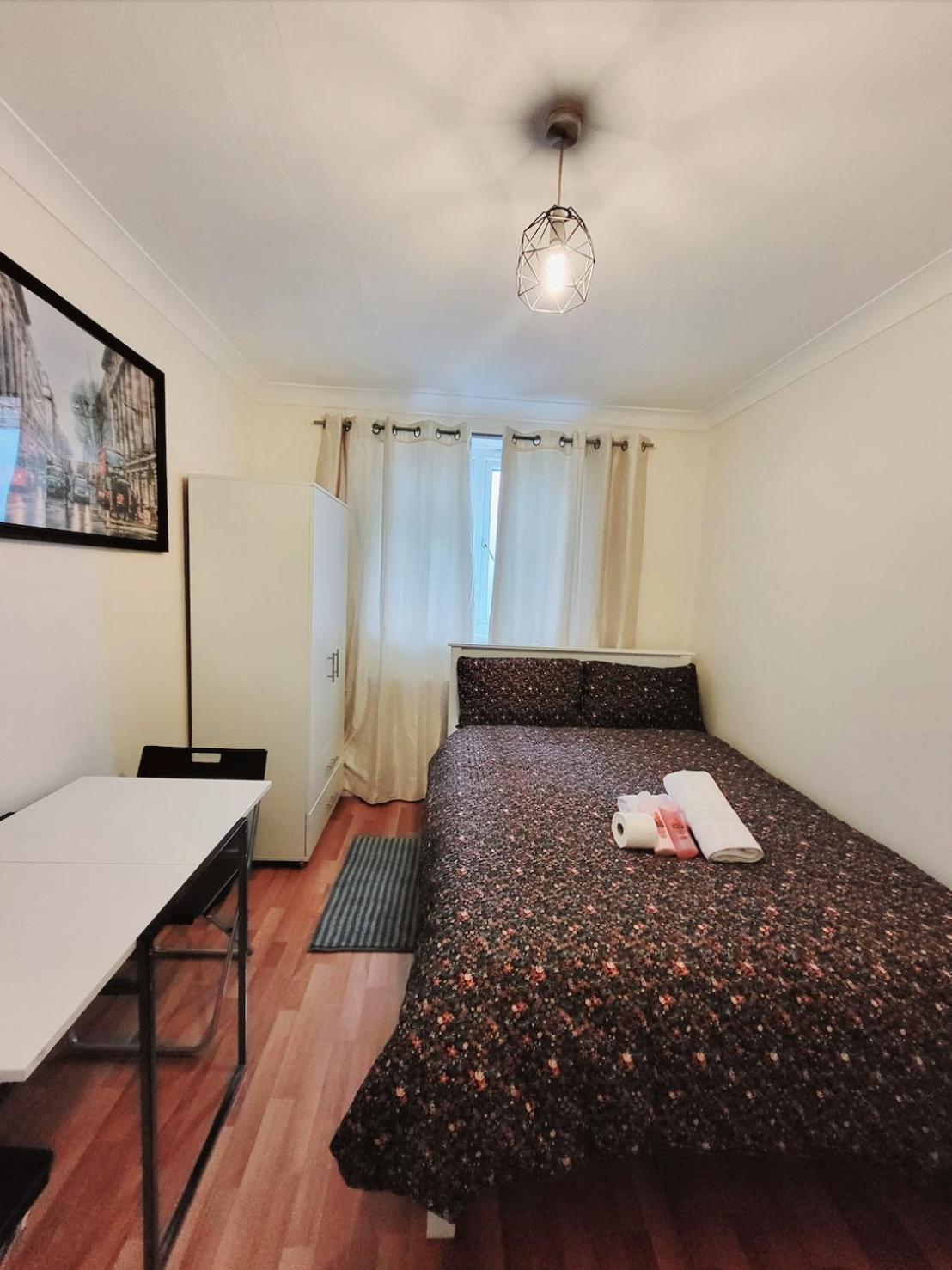 Huge And Affordable 3 Bedroom Flat In Hammersmith For 7 People With Welcome Breakfast London Exterior photo